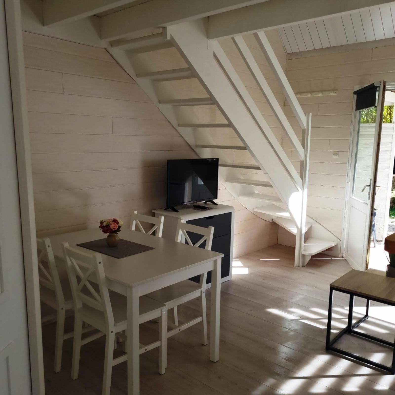 Les Chalets De Saumur, Piscine & Parc Boise, 100M Du Cadrenoir Phòng bức ảnh